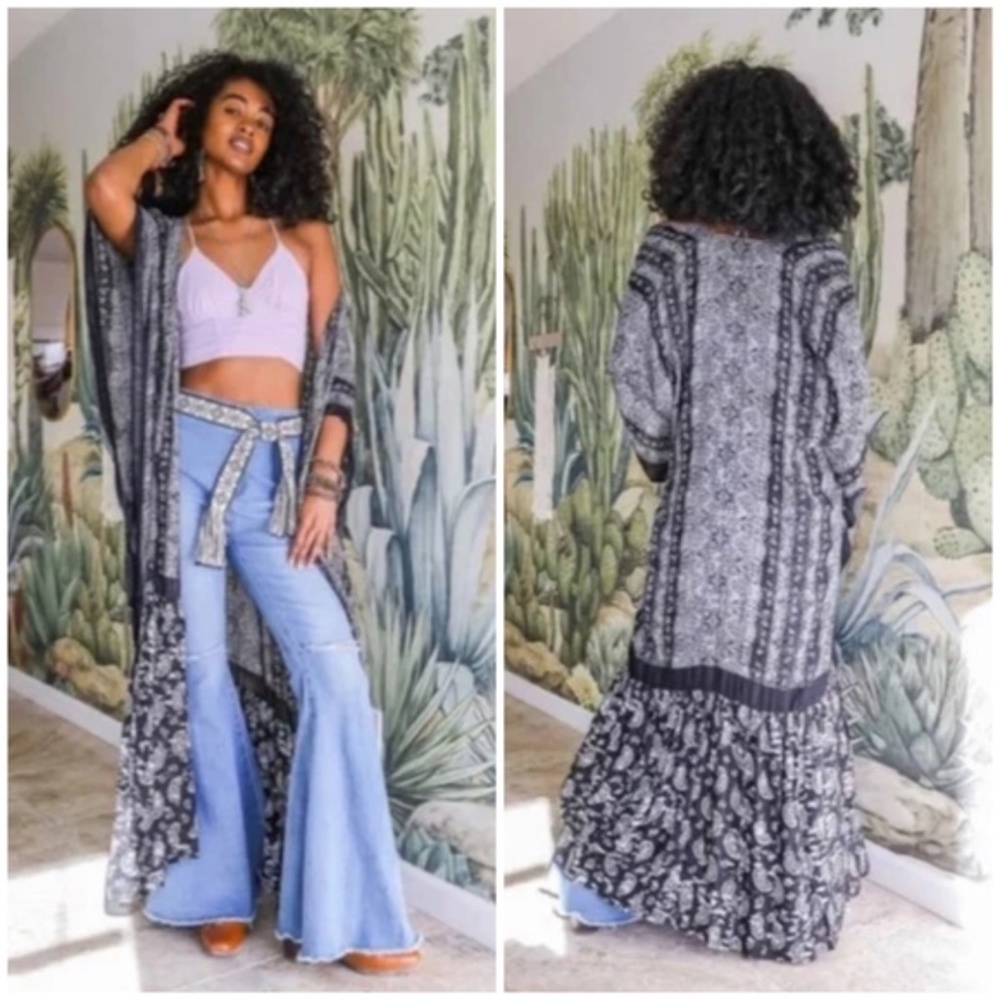 SOLD OUT Black Paisley Tapestry Free Flow Kimono Open Duster Coverup Wrap Top - Picture 1 of 5